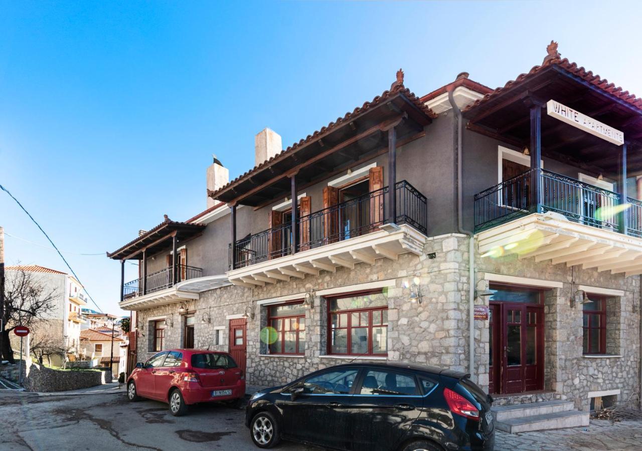 Deluxe Apartments By White Hills Arájova Exterior foto